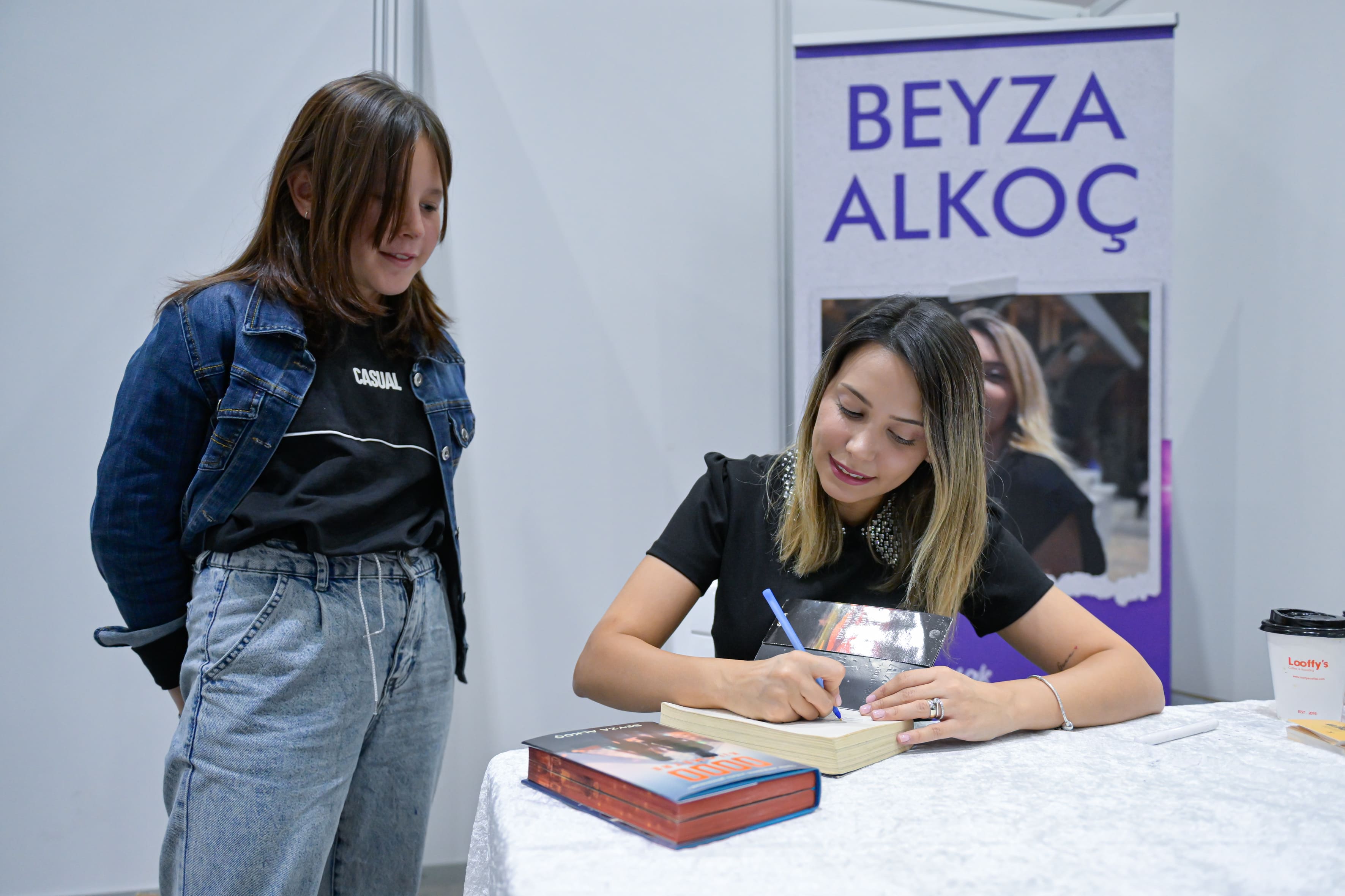 İZKİTAP hafta sonunda on binleri ağırladı