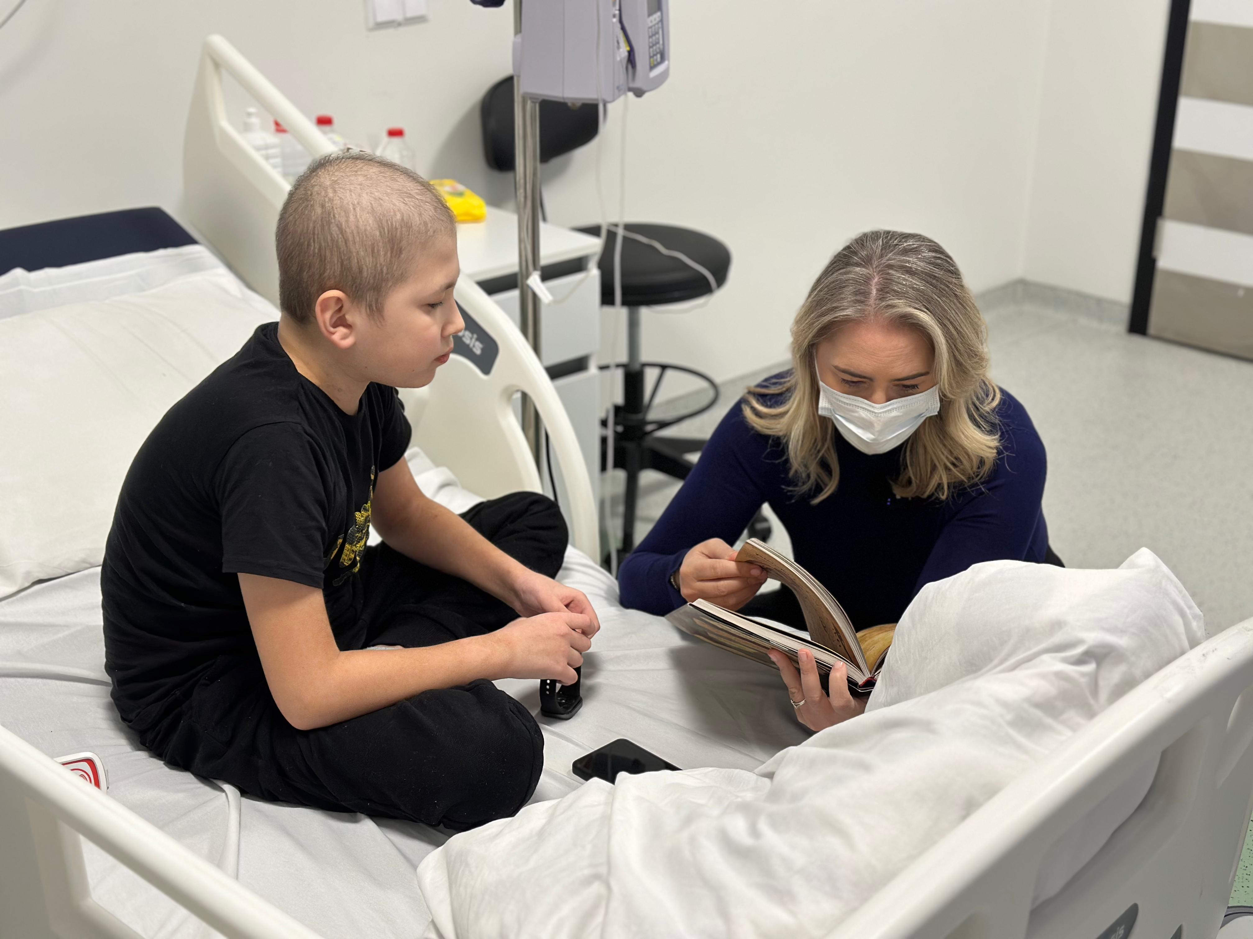 AK Parti İzmir milletvekili Ceyda Bölünmez Çankırı Lösemili Çocukları Ziyaret Etti