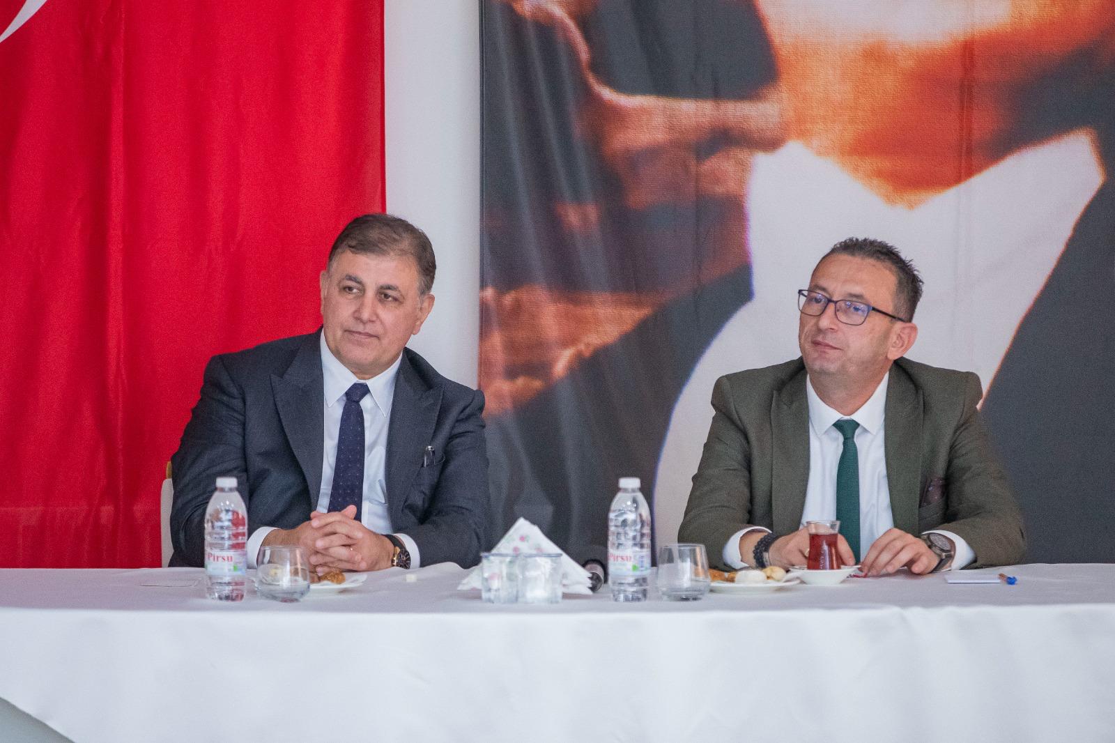 Başkan Cemil Tugay yeni dönemin yol haritasını anlattı "Şehrimize sahip çıkacağız"