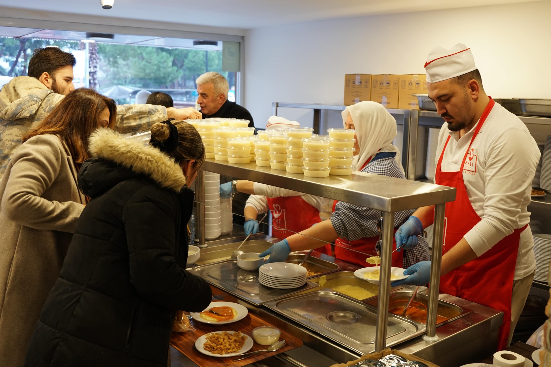 KEMALPAŞA KENT LOKANTASI’NA YOĞUN İLGİ