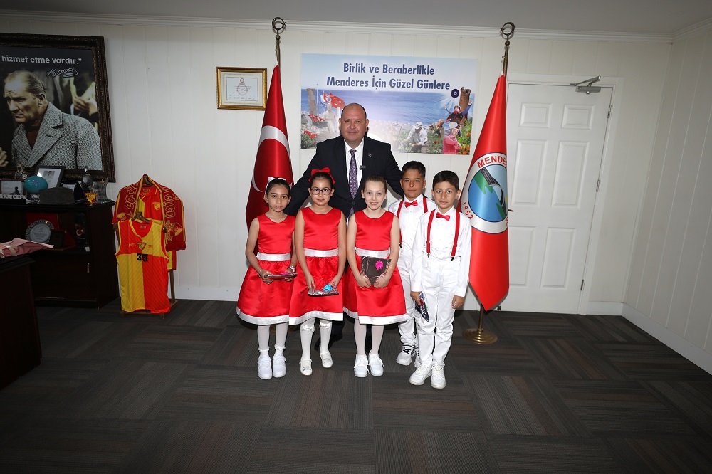 Menderes’te Makam Çocuklara Emanet