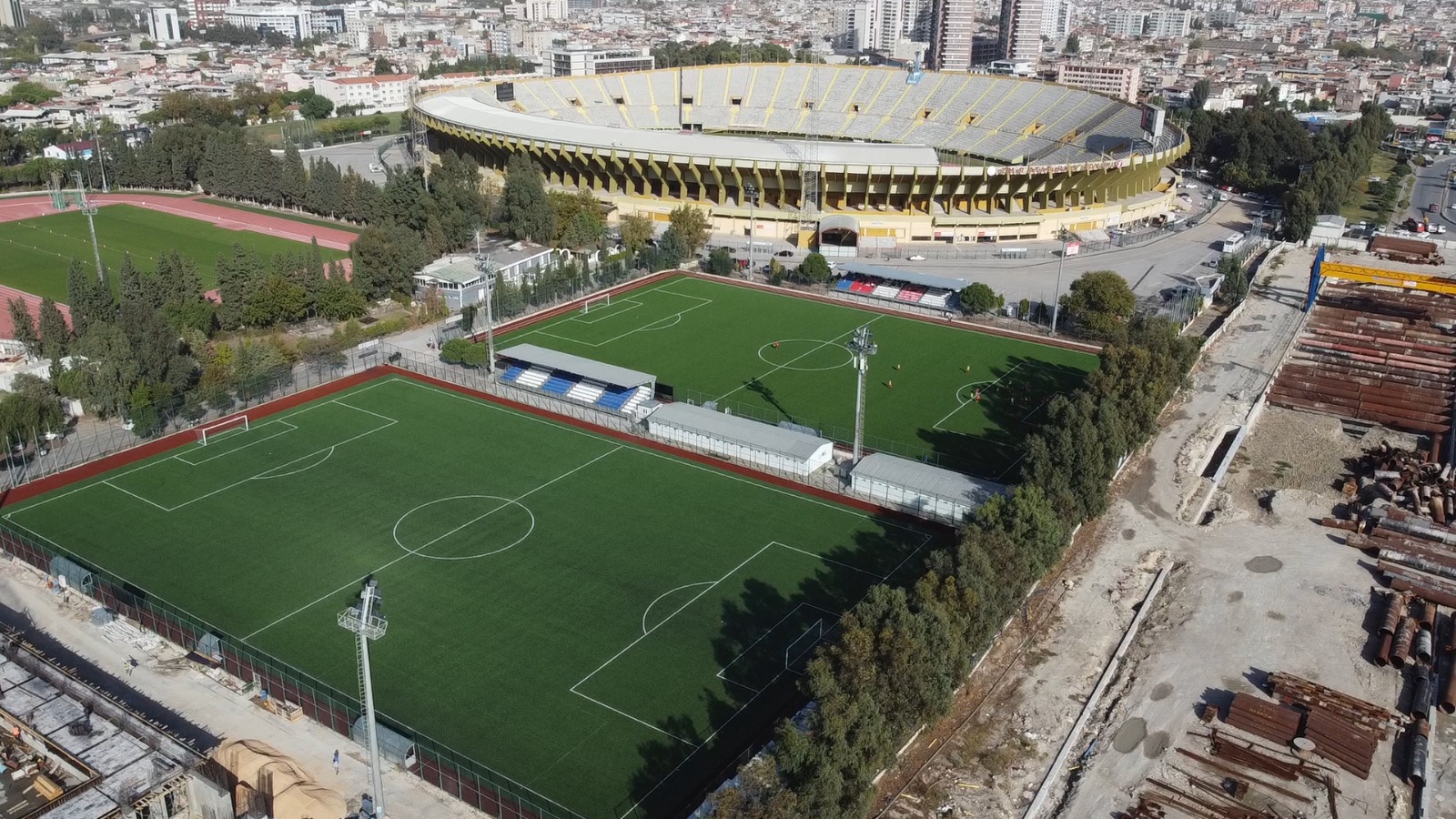 Başkan Bilal Saygılı, AK Parti hükümetlerinin İzmir’deki Gençlik ve Spor yatırımlarını sıraladı!