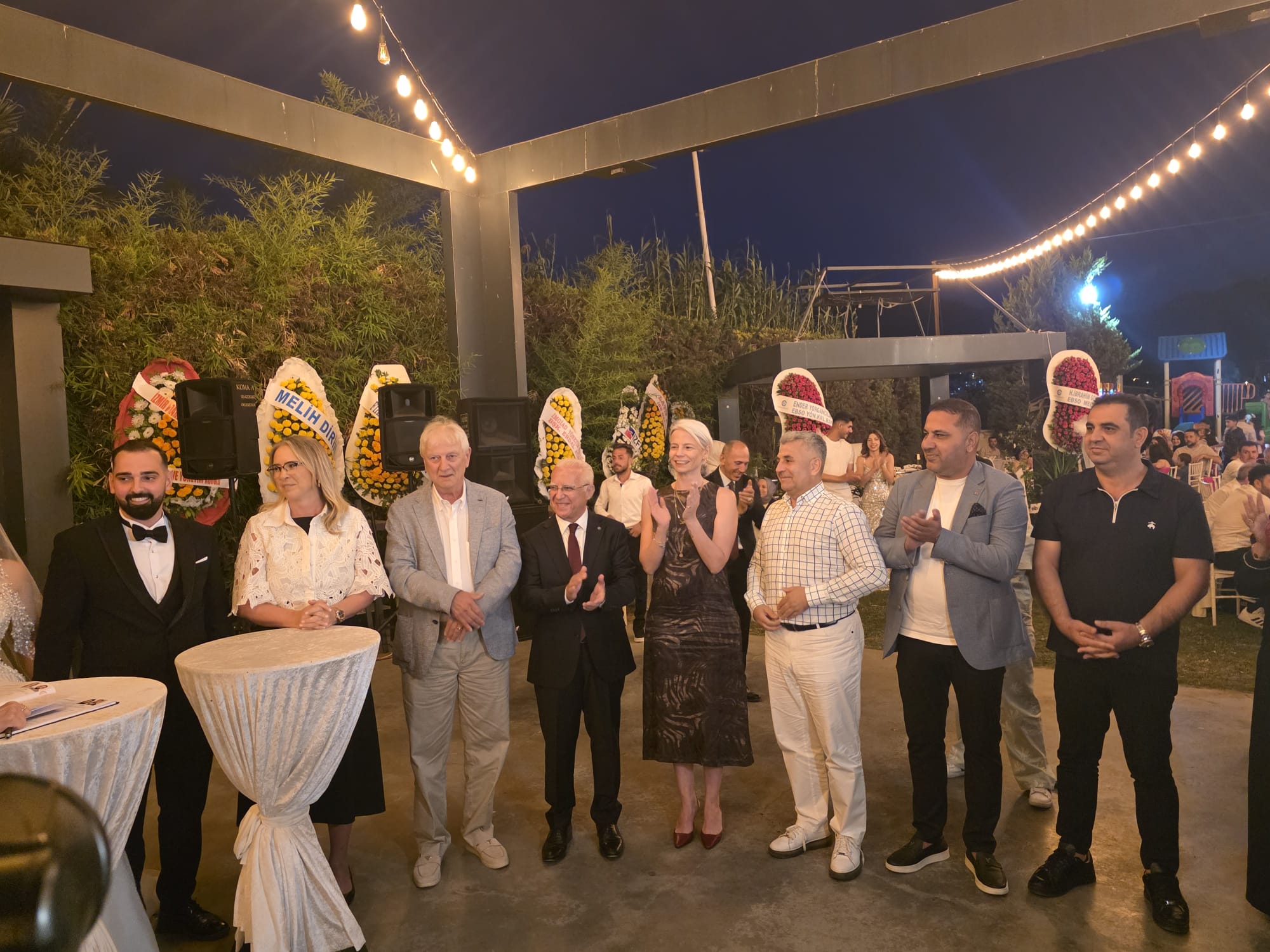 Alptekin ve Dündar Ailelerinin mutlu günü: Gülten ve Furkan Dünyaevine Girdi