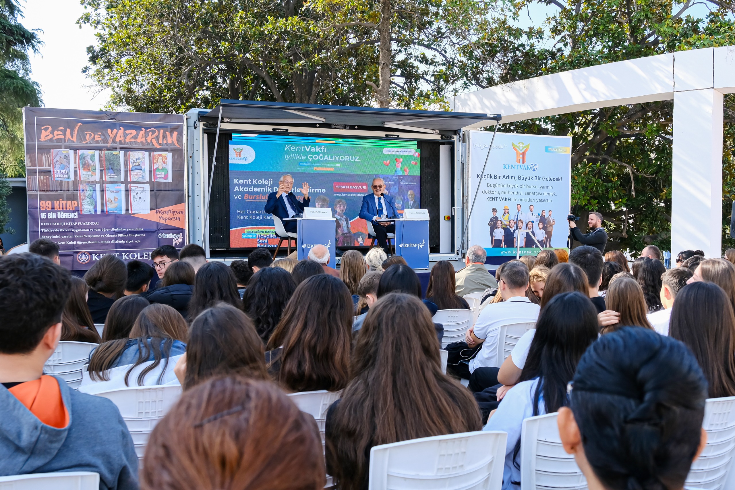 Prof. Dr. Suat Çağlayan ve Prof. Dr. Yılmaz Büyükerşen’den öğrencilere altın değerinde tavsiyeler