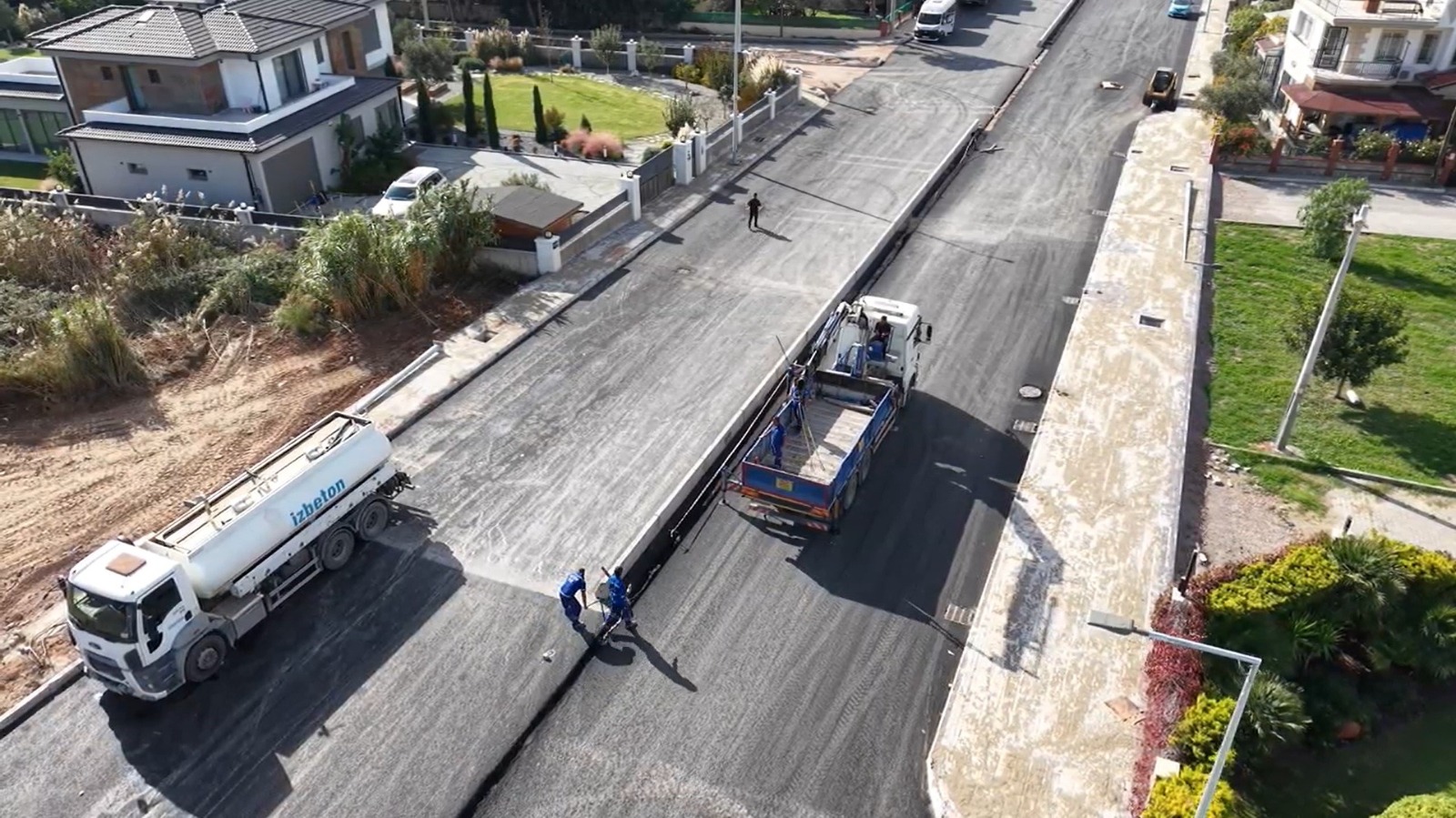 Güzelbahçe’nin tarihi yol ve altyapı projesinde ilk etap tamam