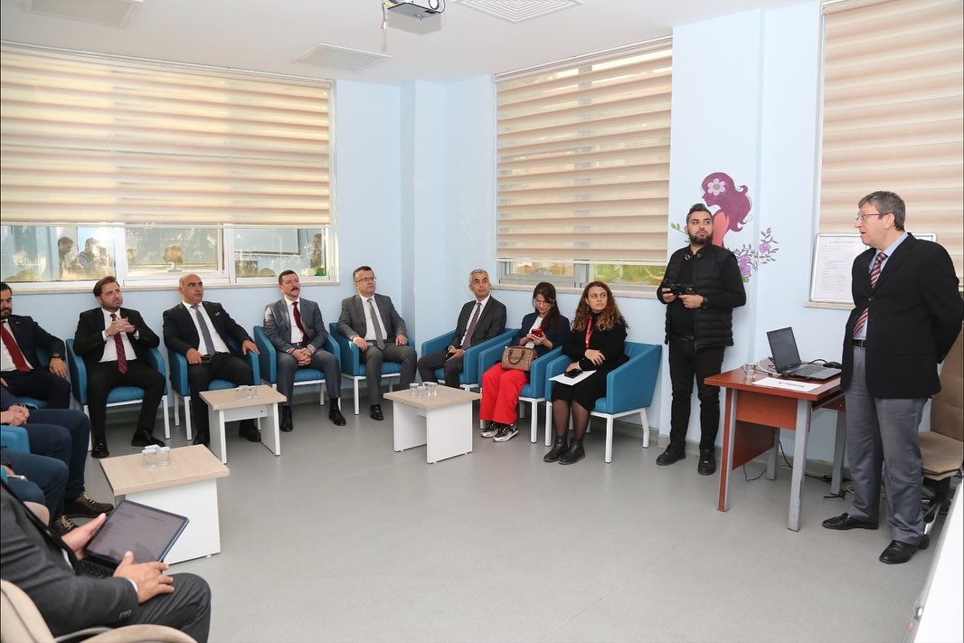 İzmir İl Sağlık Müdürü Tire’de Sağlık Hizmetlerini İnceledi