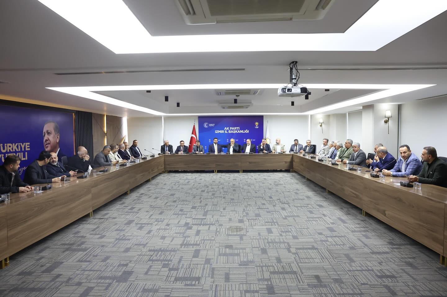 AK Parti Mardin İl Başkanı Mehmet Uncu’dan İzmir ziyareti: Birlik ve kardeşlik vurgusu