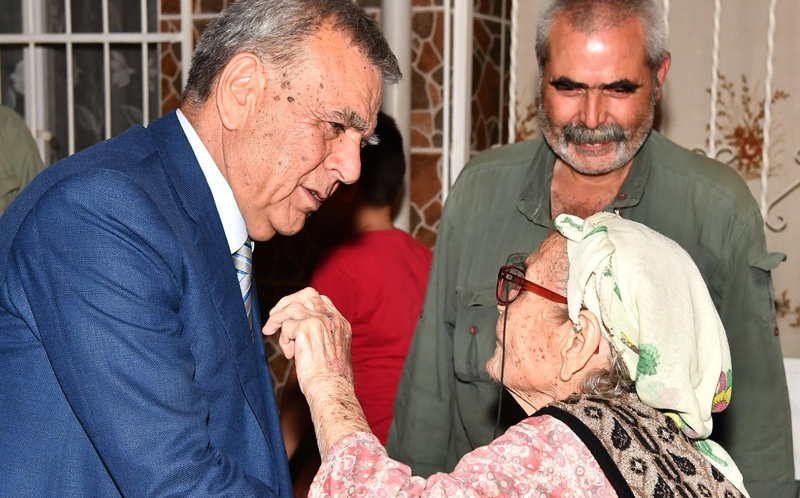 Başkan Kocaoğlu'ndan siyaset çıkışı: Yapma kardeşim