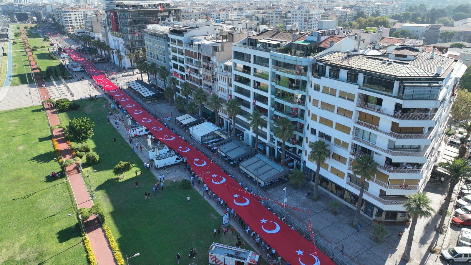 İzmir’de 101. kurtuluş yıldönümü coşkusu