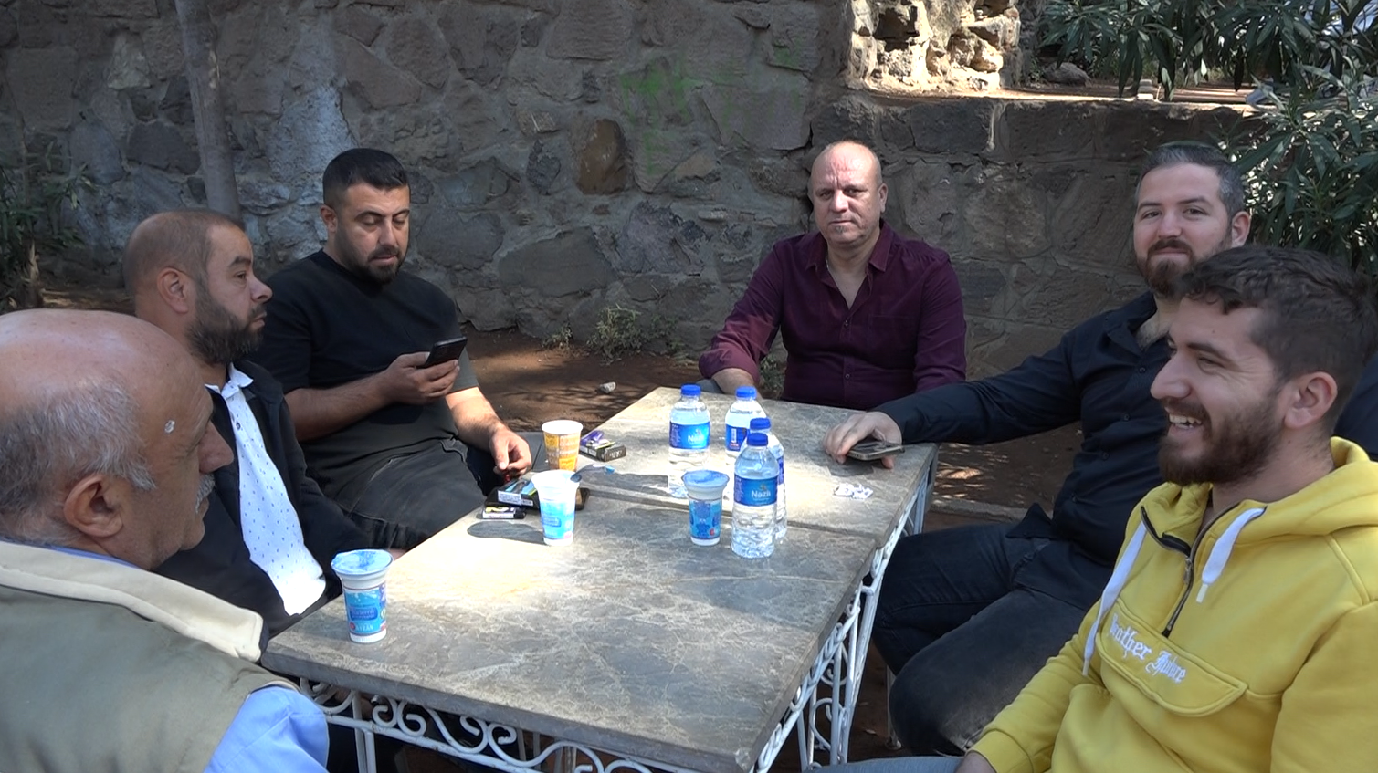 SALİH ERKEK YAKINLARINI KADİFEKALE'DE BULUŞTURDU