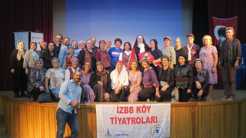 ‘‘ANADOLU KADINLARI’’ FOÇA TİYATRO SAHNESİNDE