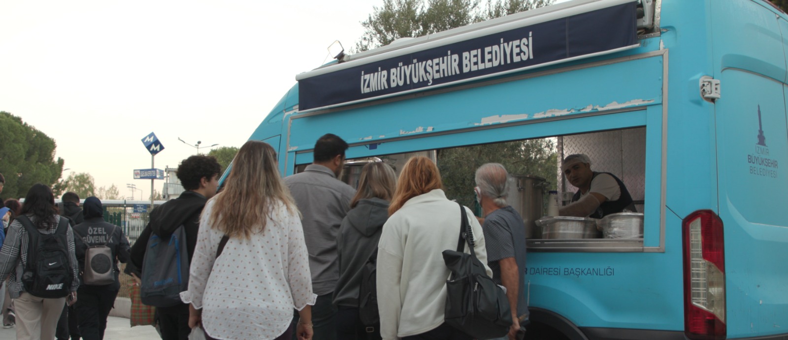 İzmir’de gençler derse “Günaydın Çorbası” içerek giriyor