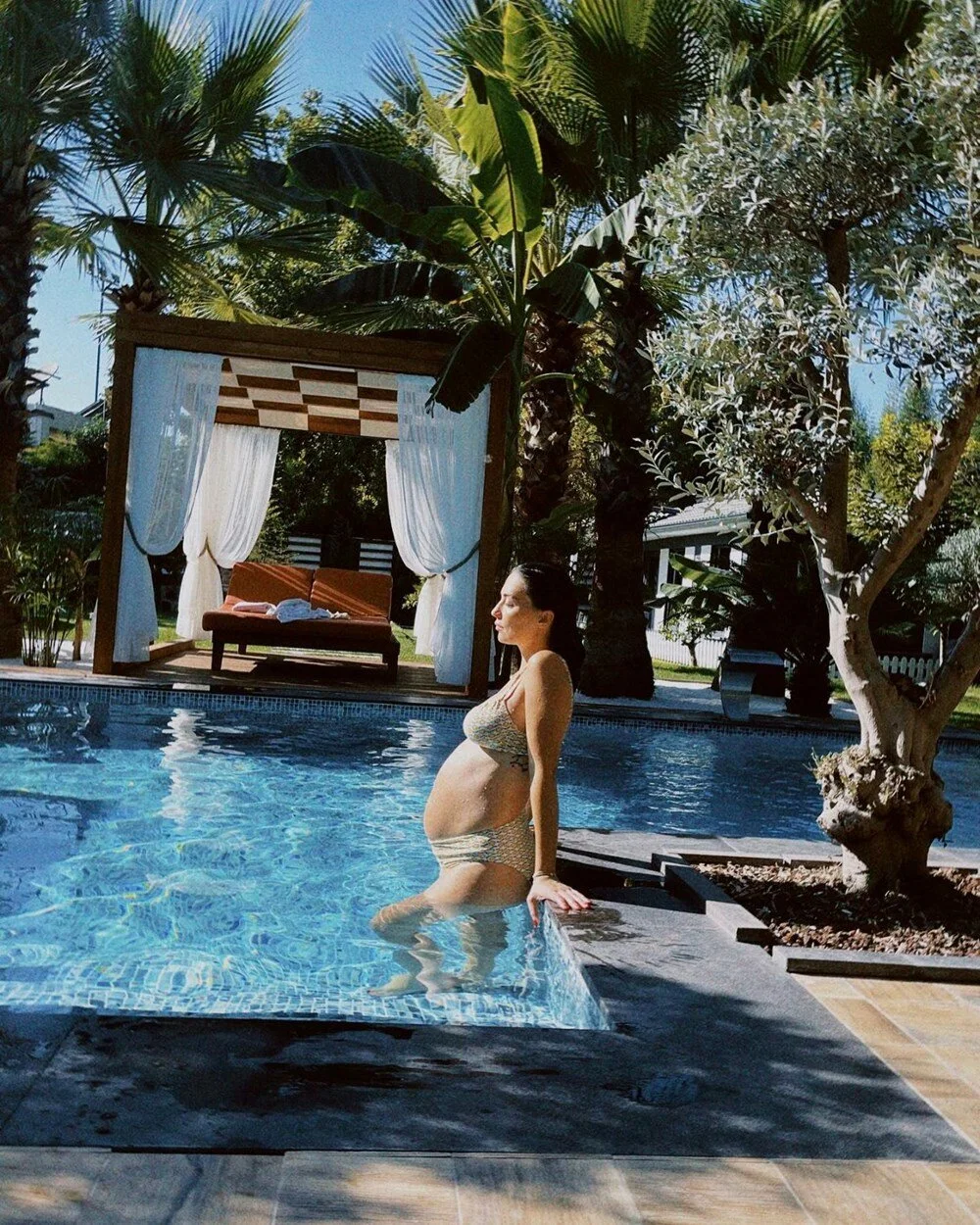 Ünlü oyuncu İsmail Ege Şaşmaz baba oldu