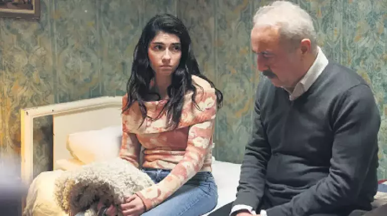 Hazar Ergüçlü'den yorum: Zirvede olmak mutlu ediyor!