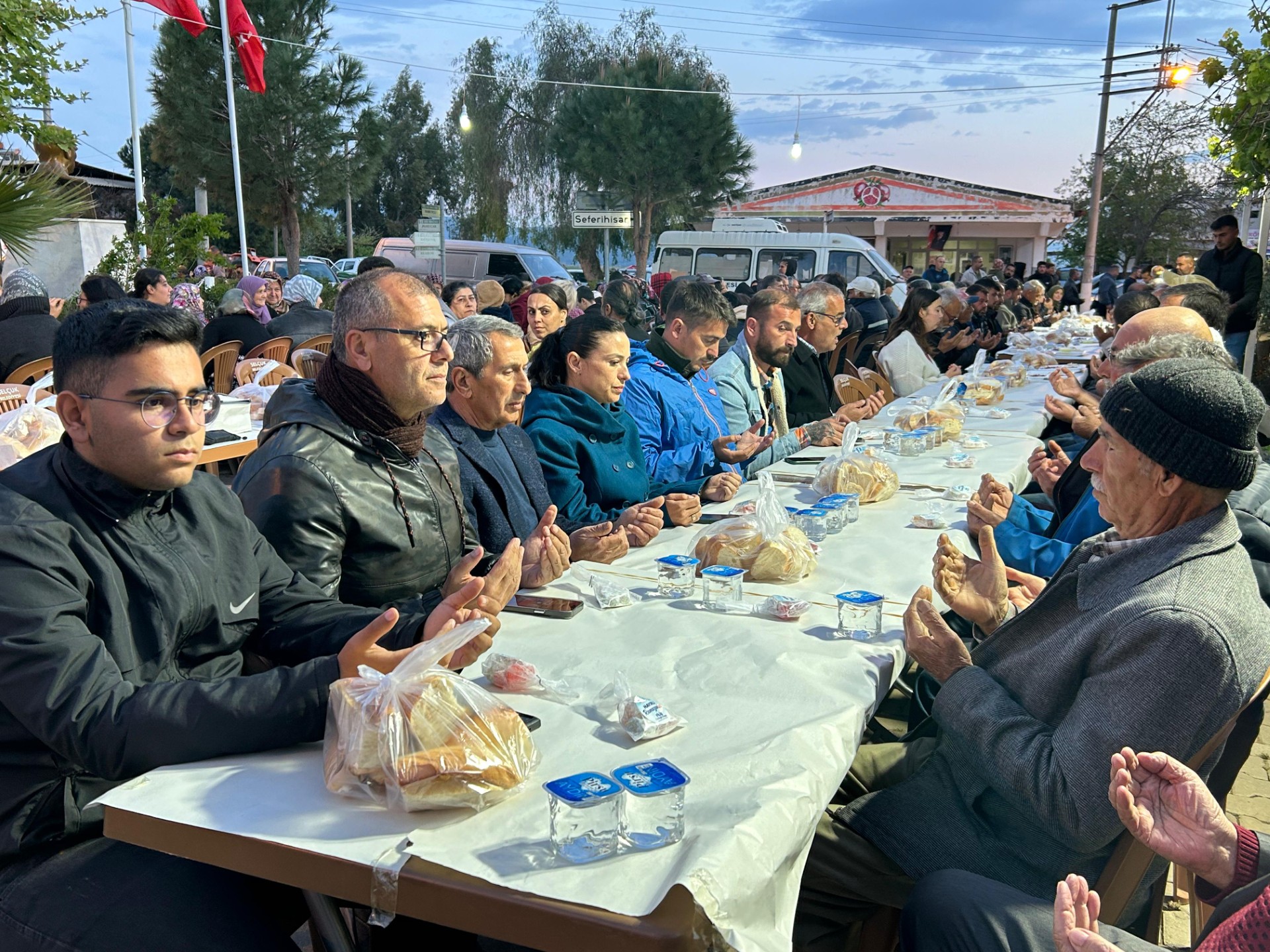 BAŞKAN FİLİZ CERİTOĞLU SENGEL HAFTA SONU ZİYARETLERİNİ KÖYLERDE TAMAMLADI