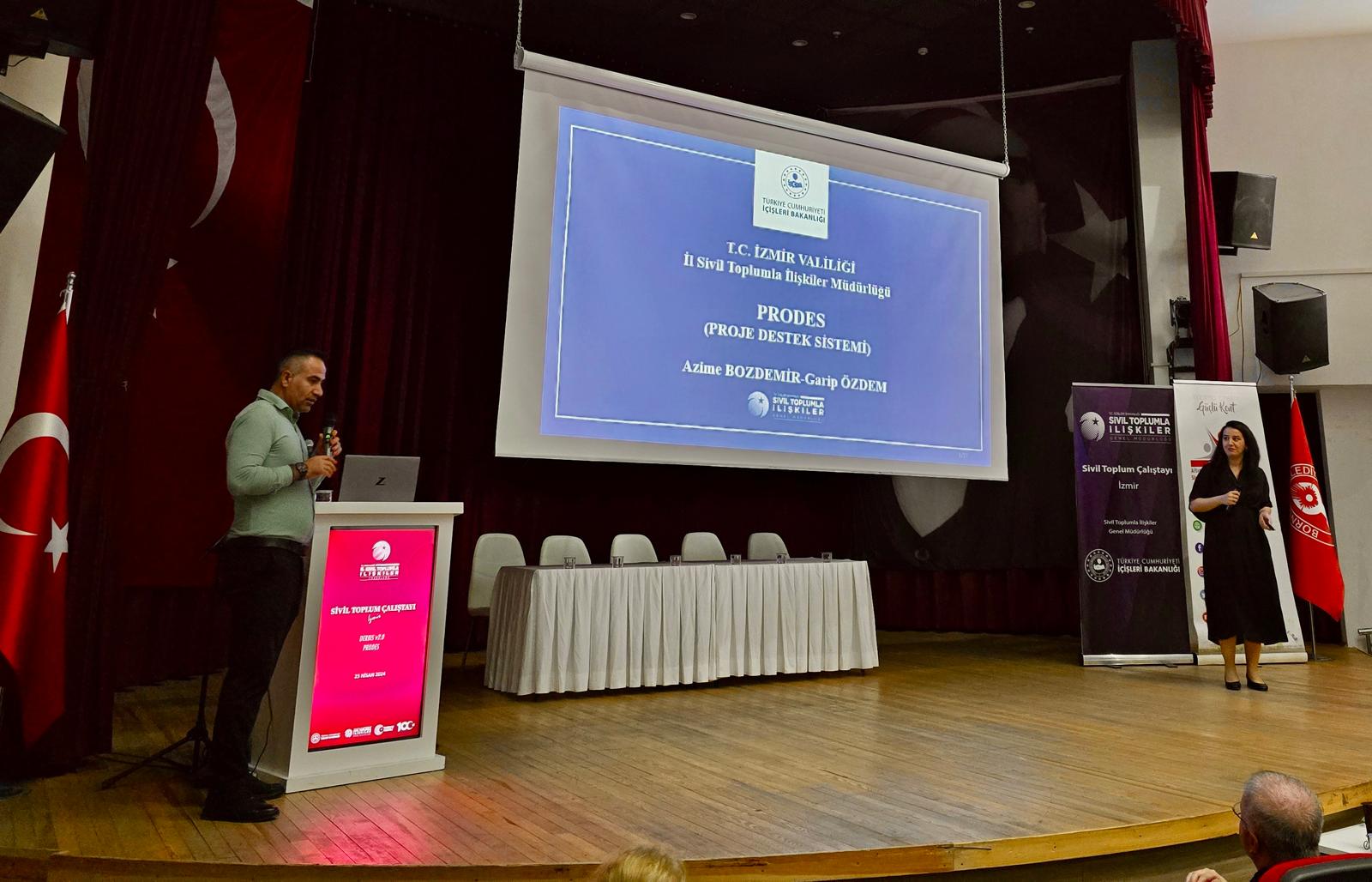 Bornova Belediyesi Ev Sahipliğinde STK'lar İçin Eğitim Semineri Gerçekleştirildi