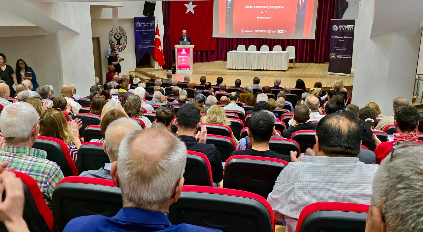 Bornova Belediyesi Ev Sahipliğinde STK'lar İçin Eğitim Semineri Gerçekleştirildi