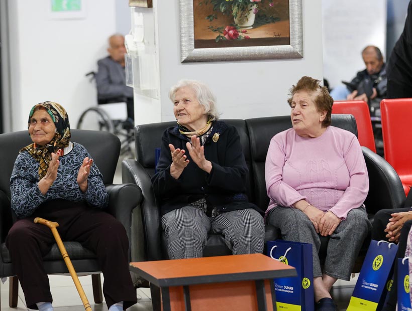 Başkan Duman'dan Anneler Günü'ne özel ziyaret