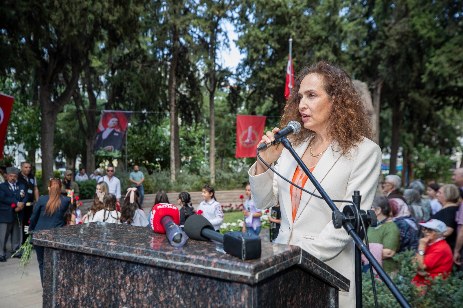 Zübeyde Hanım kabri başında anıldı
