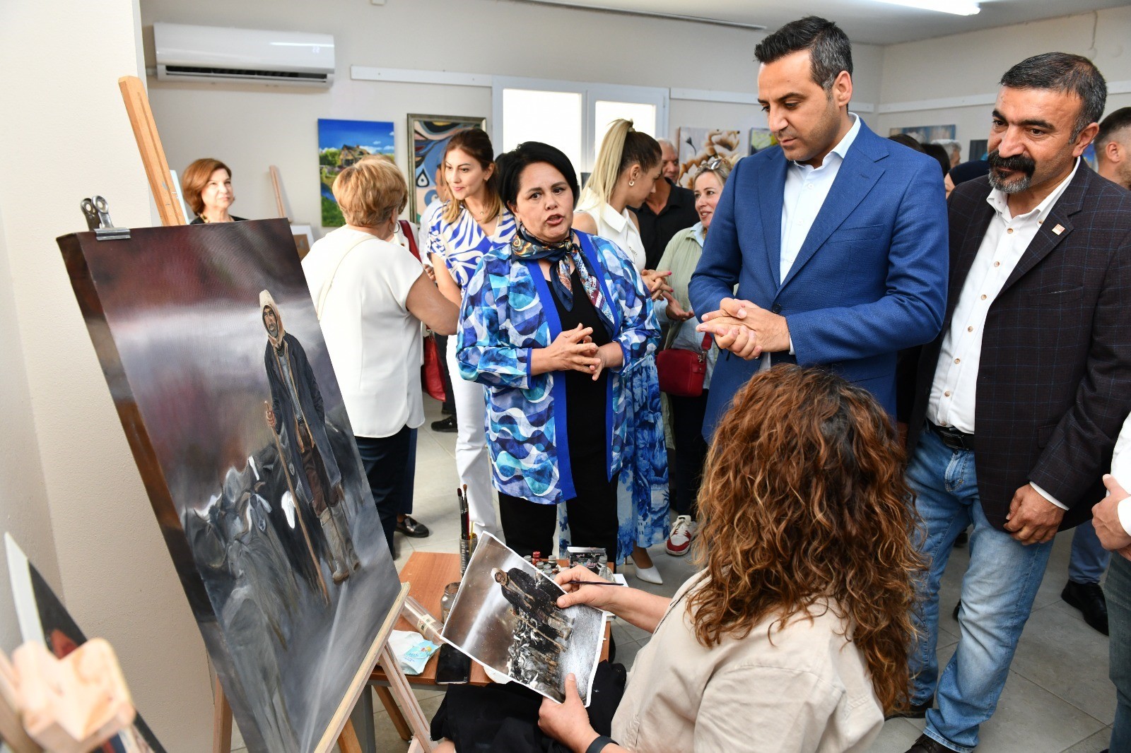 Çiğli Belediyesi Karma Resim Sergisi Sanatseverler ile Buluştu