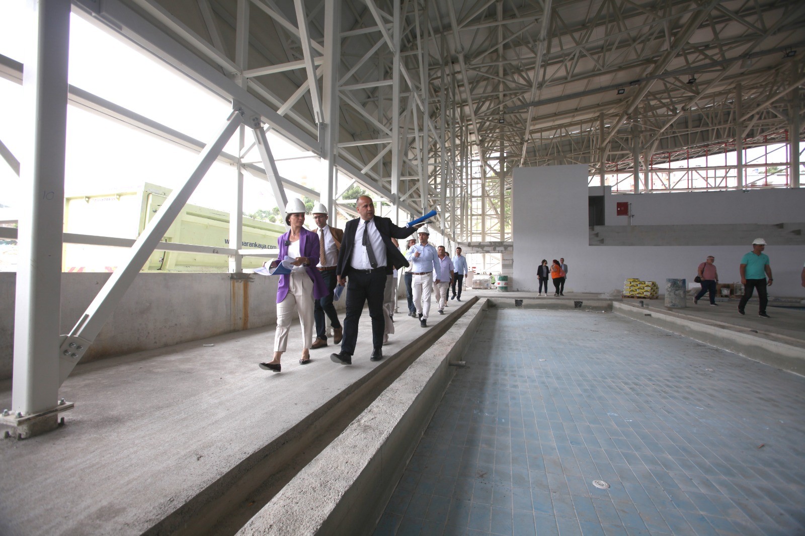 Başkan Kınay'dan Atatürk Gençlik Merkezine ziyaret: Bölgenin en büyük spor tesisi olacak