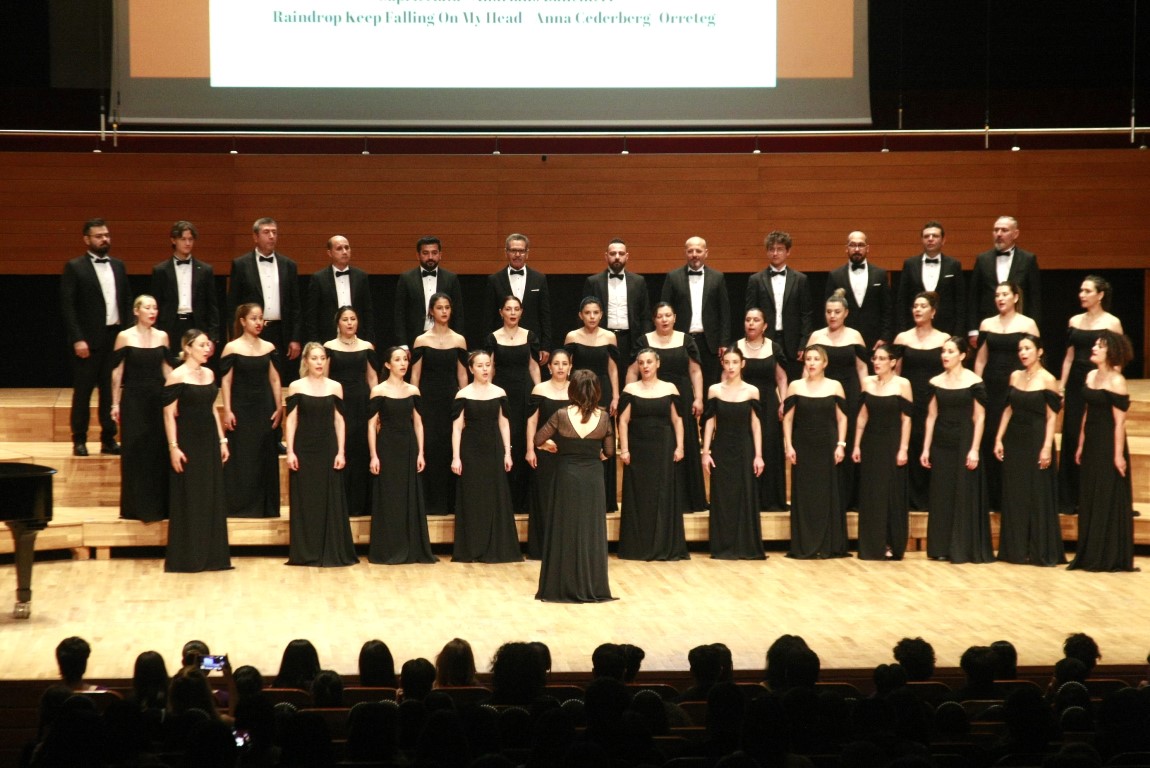 154 koro, 6 bin korist izmir’de buluştu