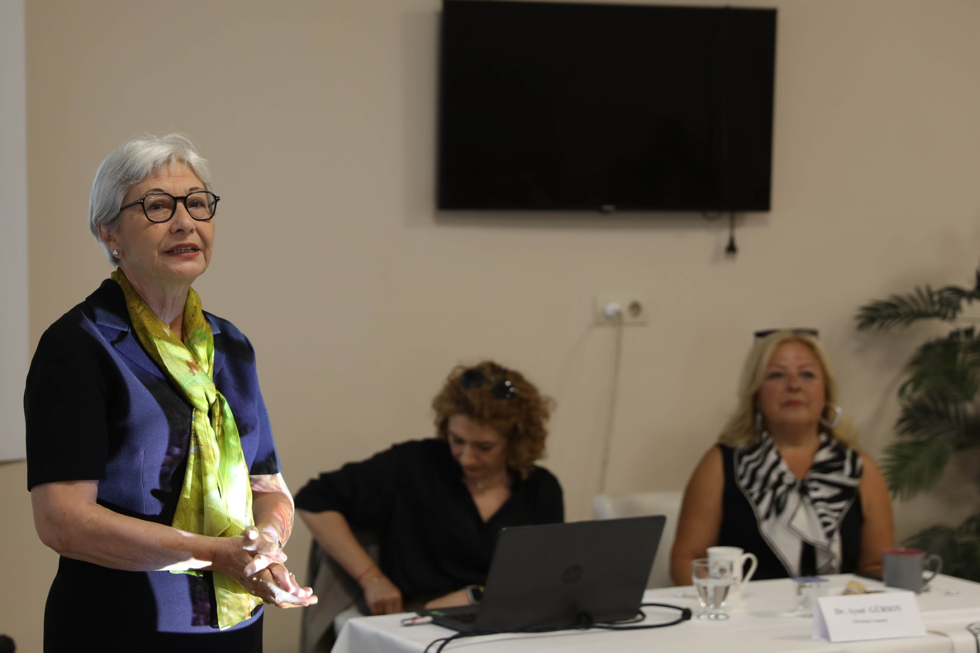 Buca’da Alzheimer seminerine büyük ilgi