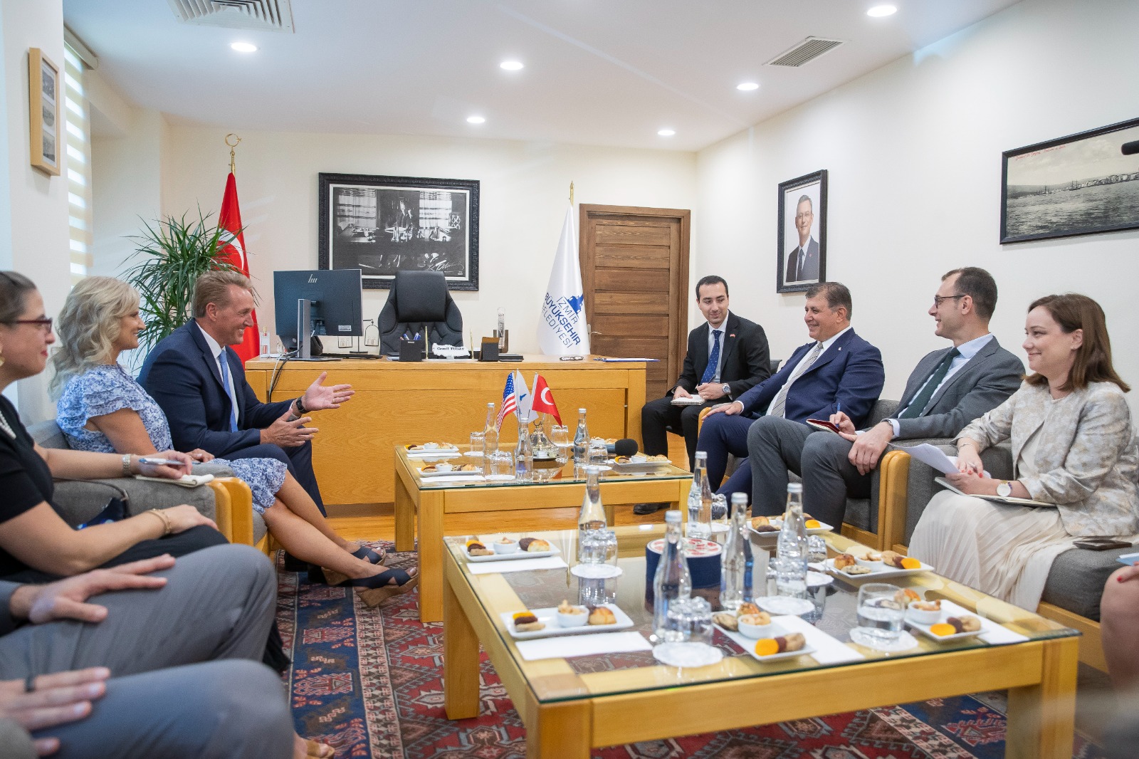 İzmir ve ABD arasında ticaret ve yatırım ilişkileri geliştirilecek