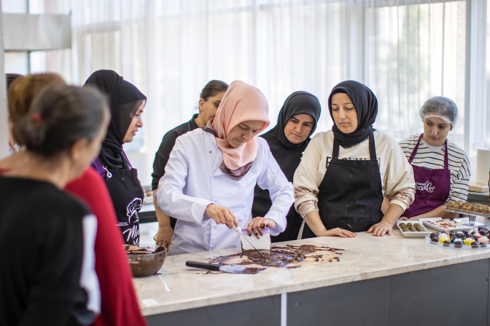 Konak’ın en tatlı kursu: Mutluluk ve istihdam üretiyor
