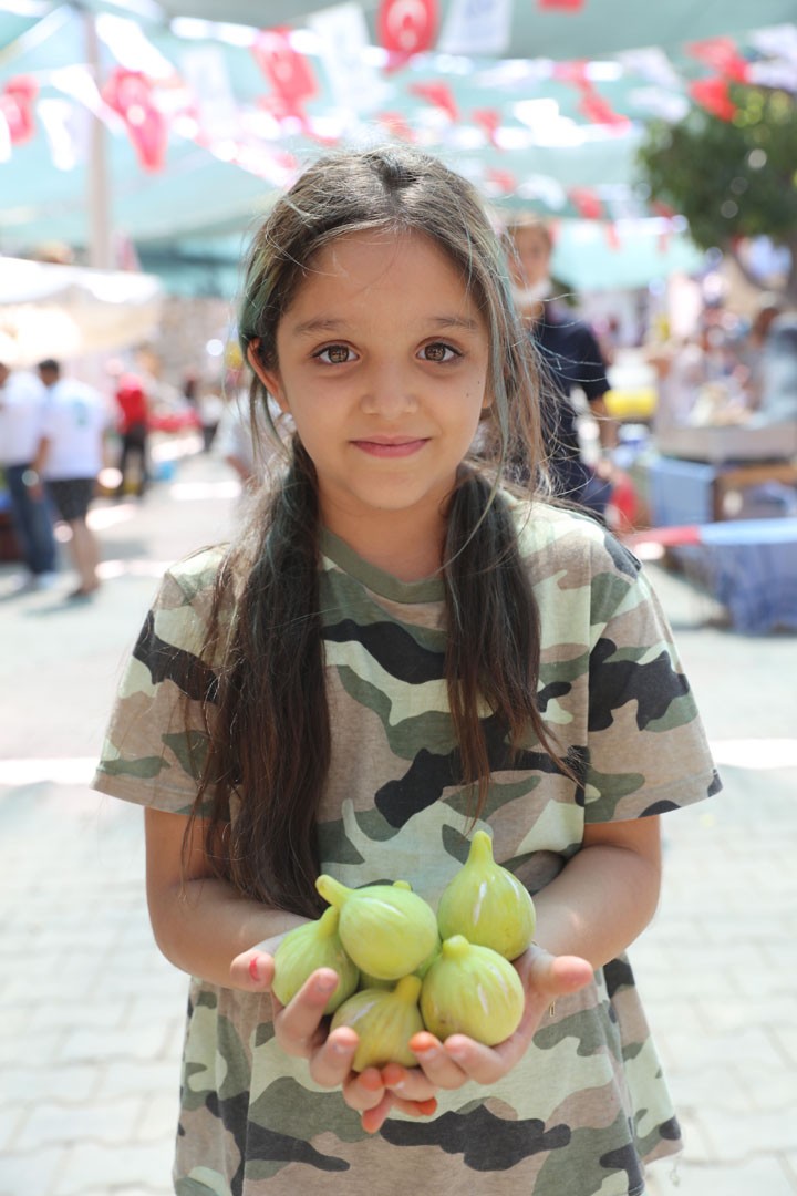 Güzelbahçe’de Bardacık Festivaline Ünlü Akını