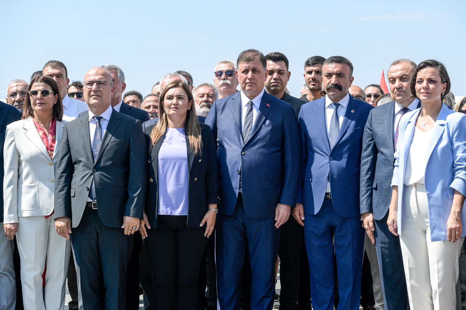 Başkan Tugay, partililerle 30 Ağustos’u kutladı