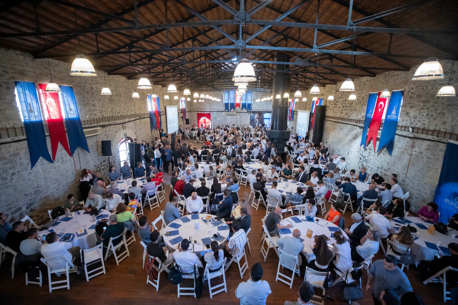 İzmir’in yeni Deprem Master Planı için yol haritası oluşturuluyor