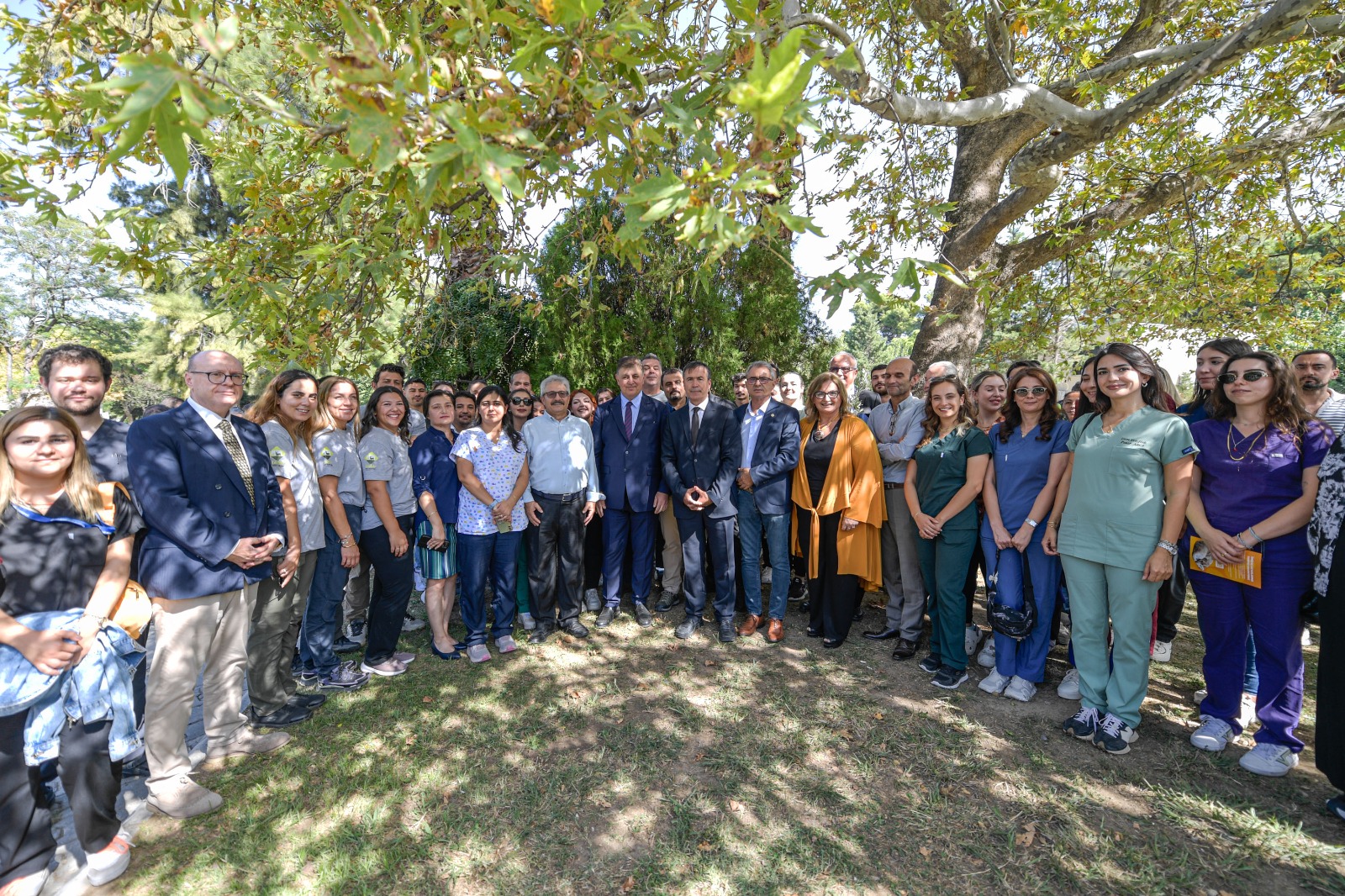 Dünya Hayvanları Koruma Günü’nde Başkan Tugay’dan çağrı: “Asla mücadeleden vazgeçmeyelim”