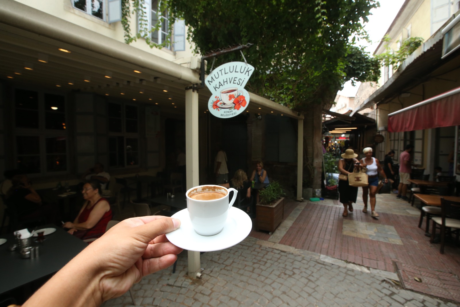 Salih Erkek sordu, Başkan Mutlu cevapladı: "Adil ve Eşitlikçi Bir Konak İçin Çalışıyoruz"