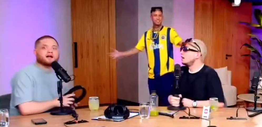 Wanda Nara'nın Icardi'yi aldattığı L-Gante, canlı yayında Fenerbahçe forması giydi