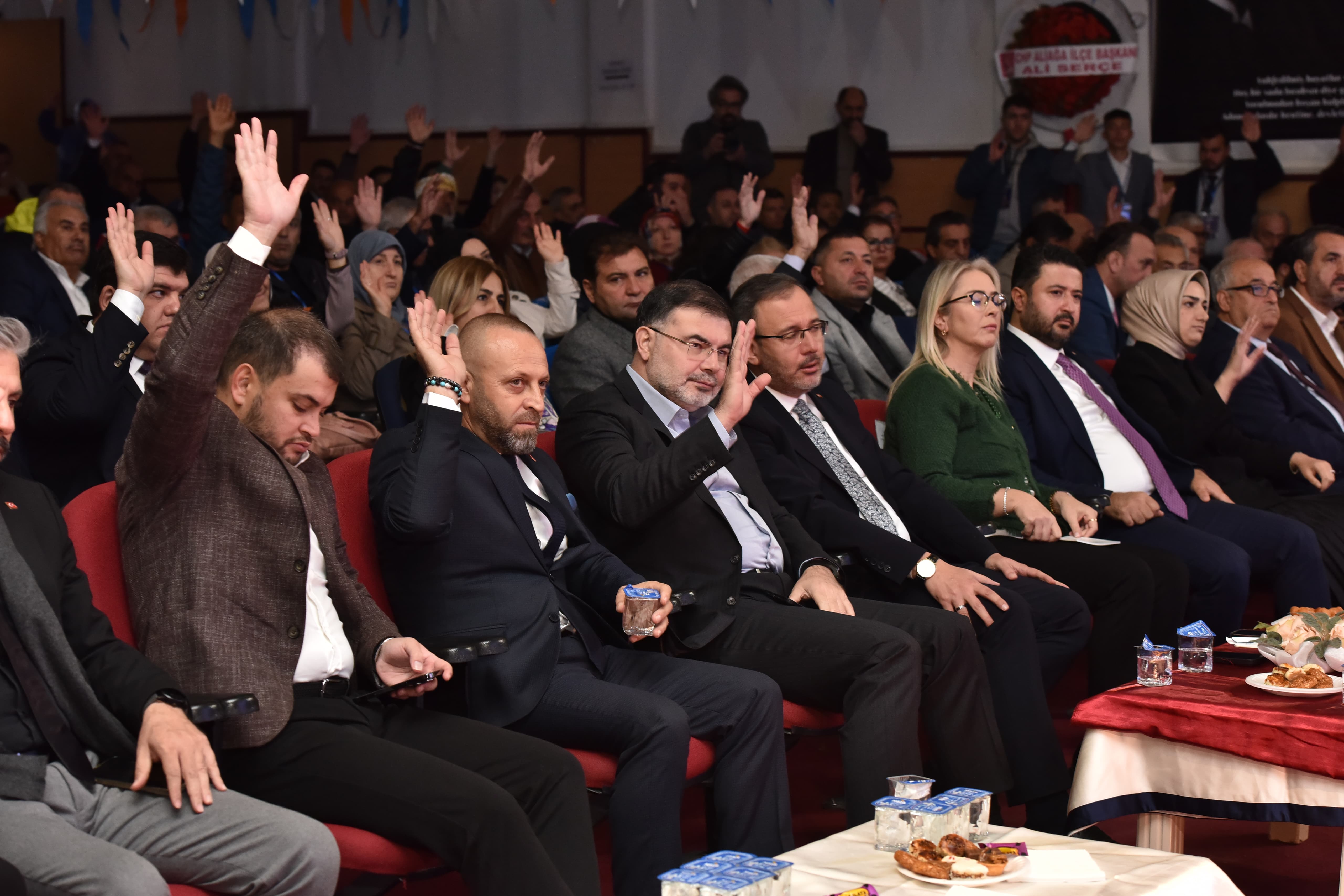 AK Parti İzmir’den Aliağa kongresinden mesajlar!