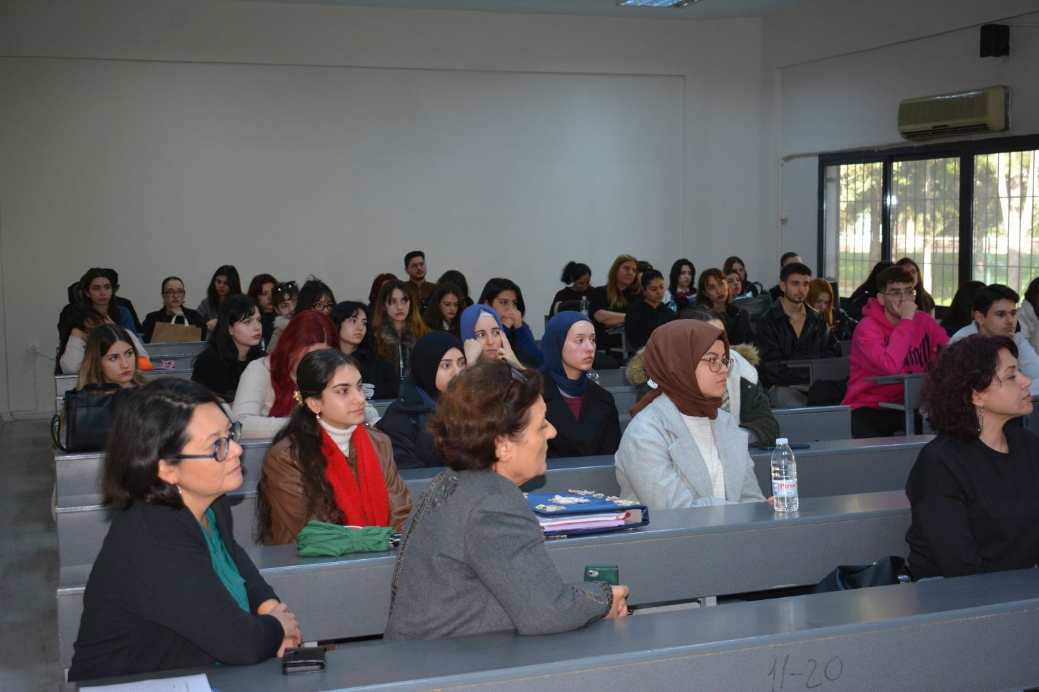 EÜ’de öğrencilere yurt dışı eğitim olanakları anlatıldı