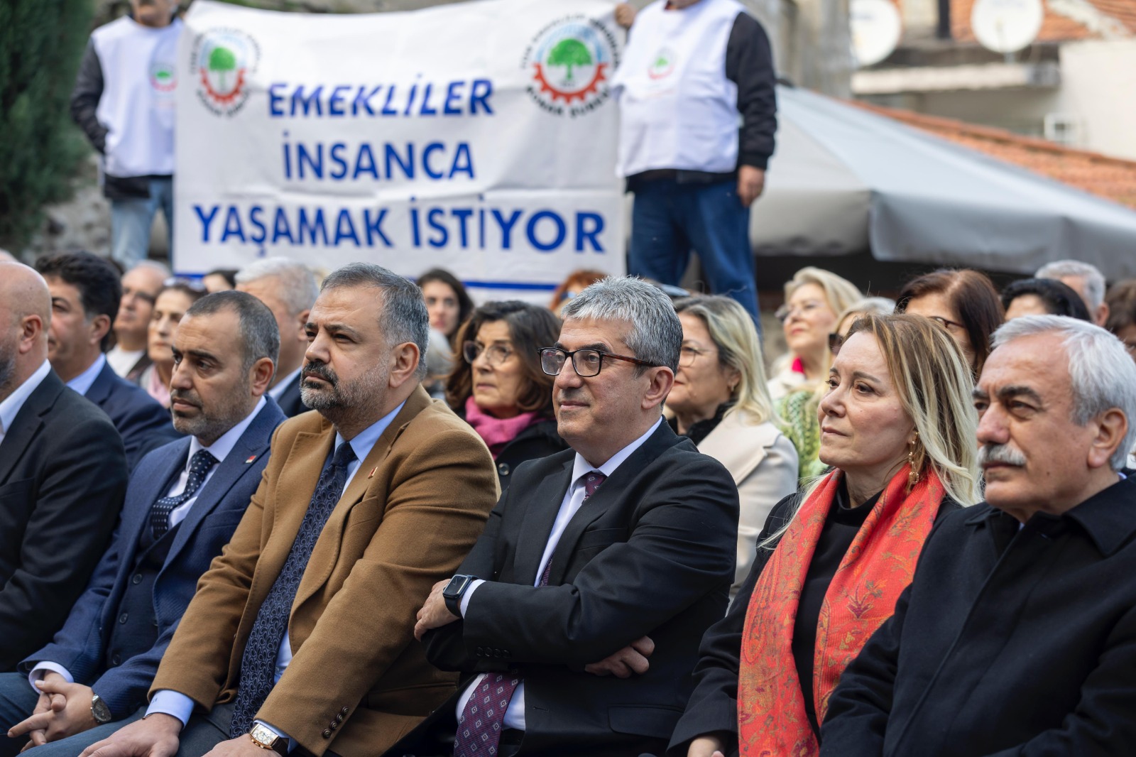 Konak’ta Mutluluk Kahveleri’ne üç yeni şube daha