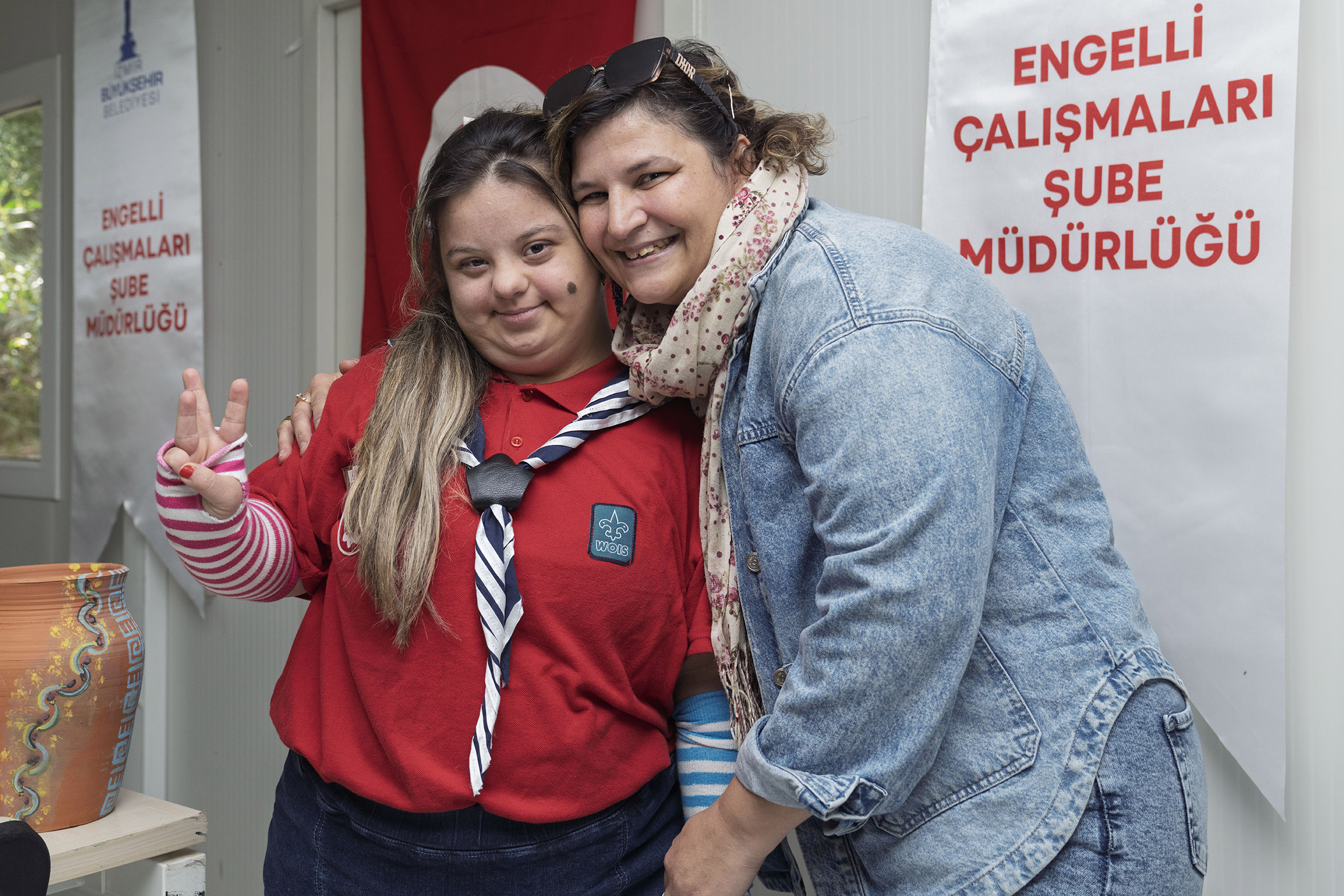 Aileleri İzmir Büyükşehir Belediyesi’ni “yuva” olarak görüyor