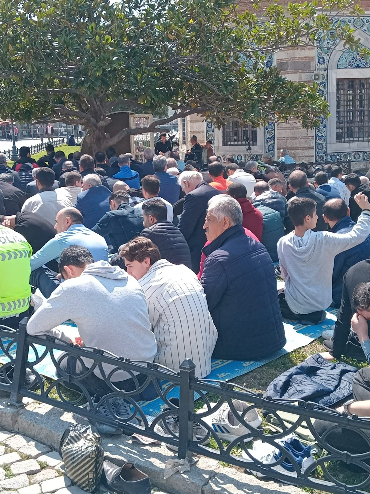 AKSAÇLILAR ÜLKE GENELİNDE BAŞBUĞ ALPARSLAN TÜRKEŞ VE ŞEHİT MUHSİN YAZICIOĞLU’NU YAD ETTİ…