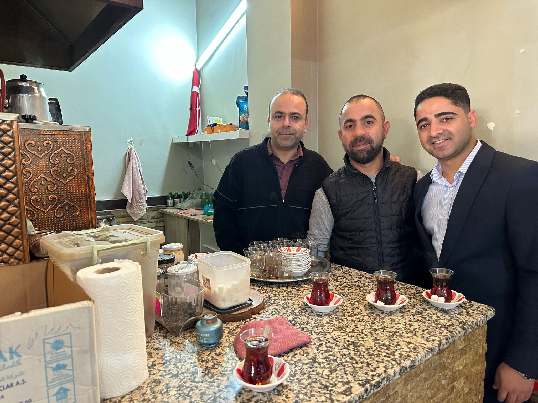 1 MAYIS EMEK VE DAYANIŞMA GÜNÜ’NDE BAŞKAN HARMAN'DAN İŞÇİ VE ESNAFLARA ANLAMLI ZİYARET