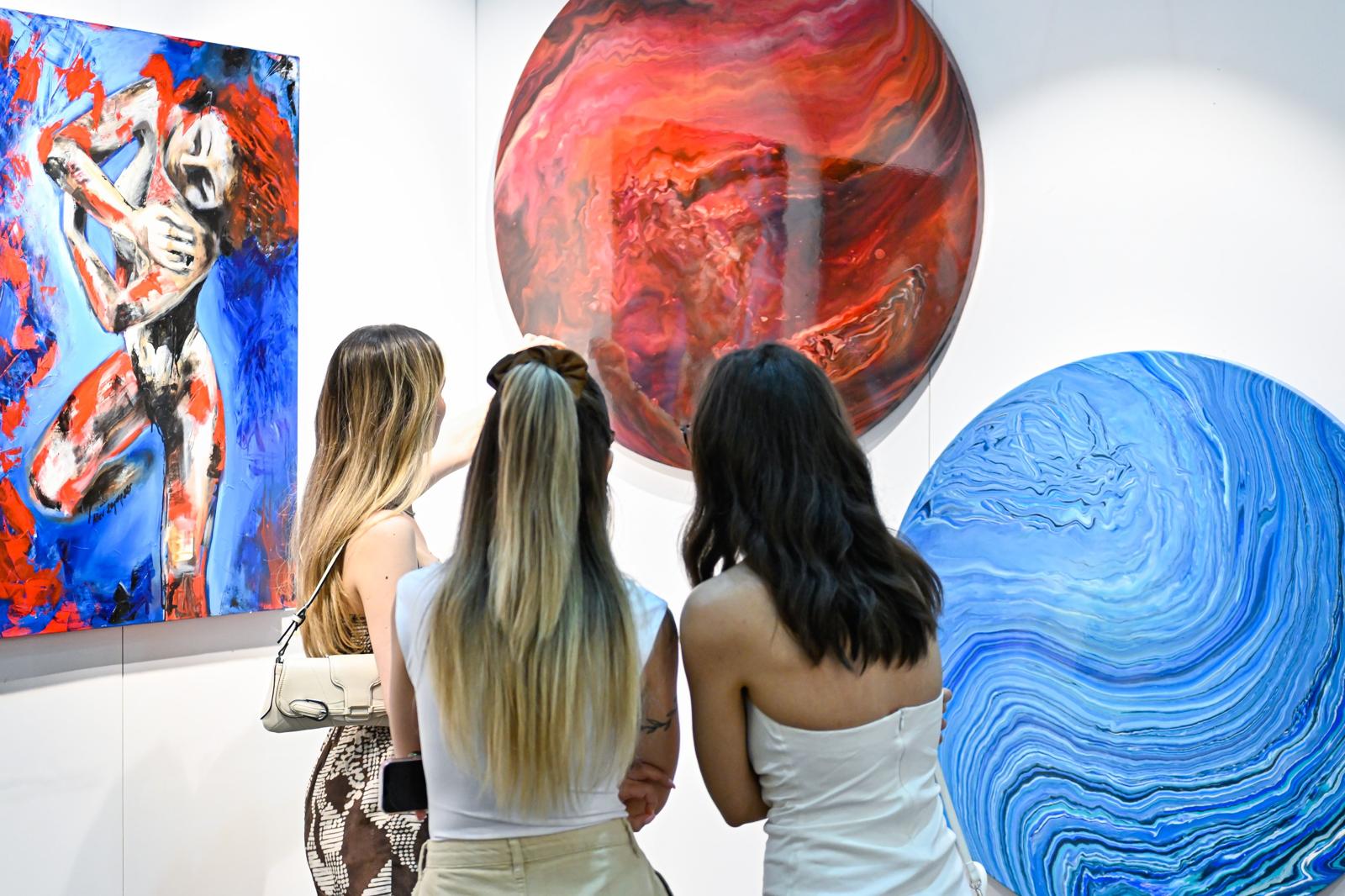 İzmir'de Sanat ve Antika Fuarına Yoğun İlgi