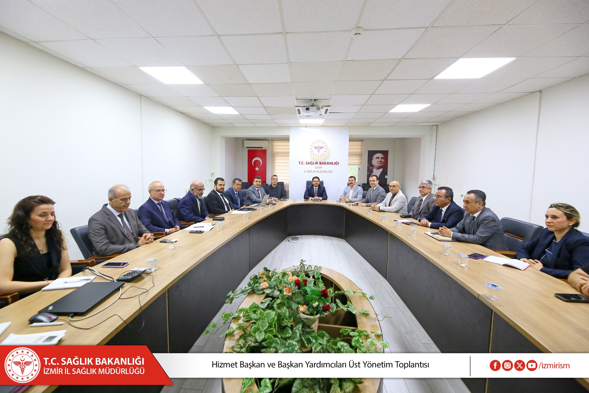 İzmir İl Sağlık Müdürlüğü’nde Üst Yönetim Toplantısı Gerçekleştirildi
