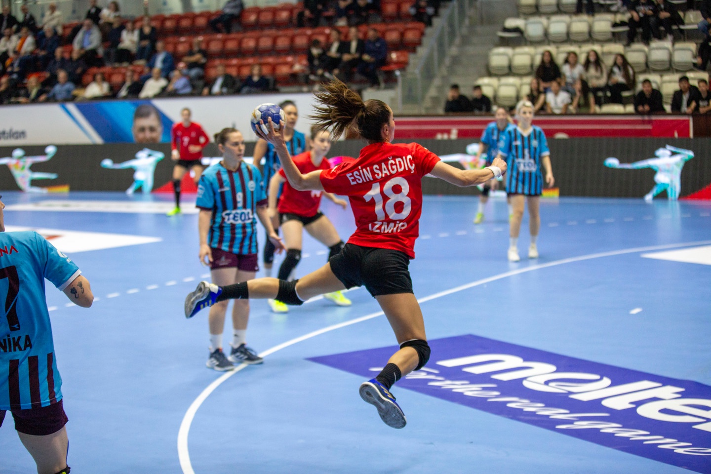 Sporun ve gençliğin kenti: İzmir