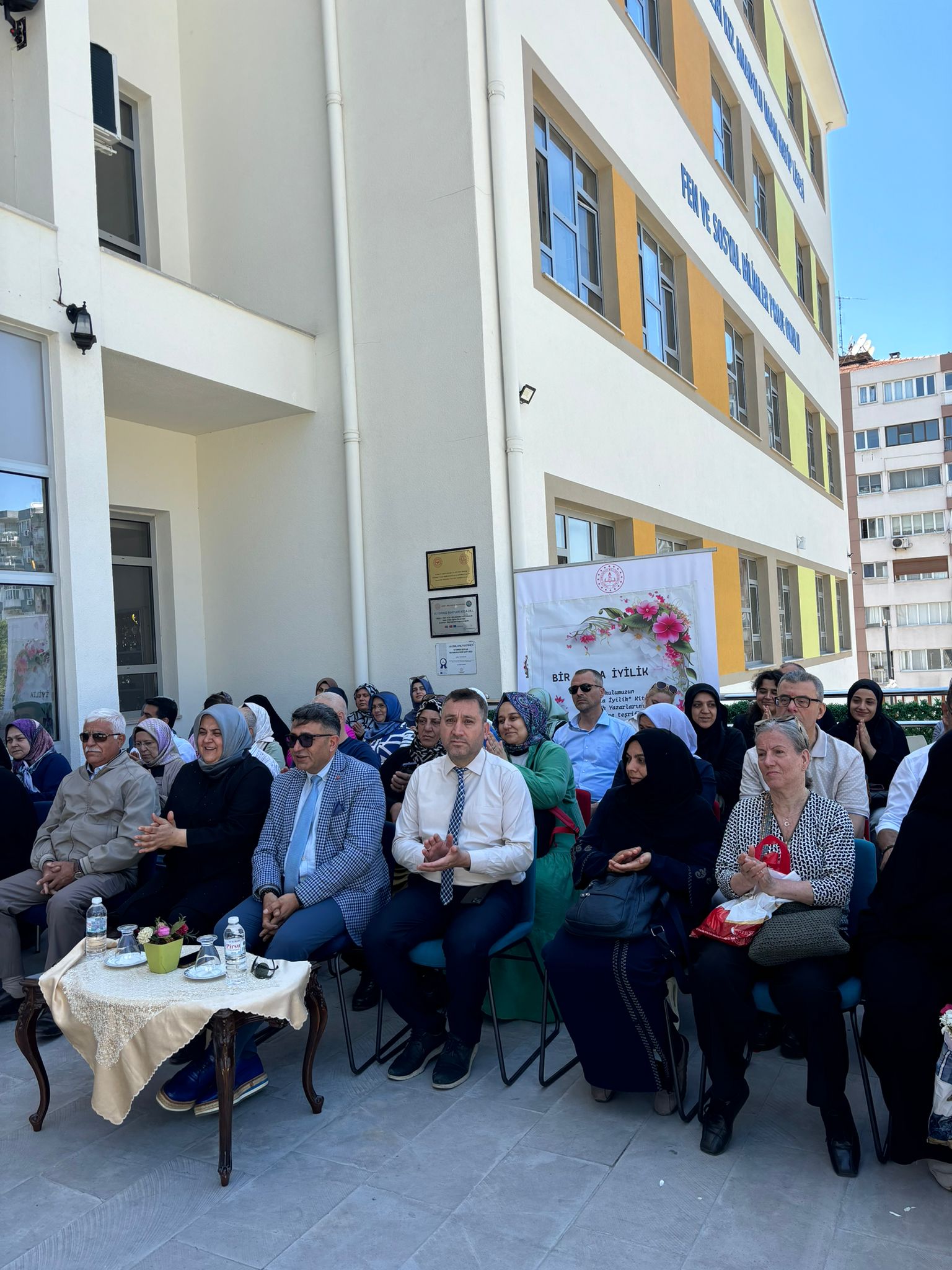 Minik Kalemlerden Büyük Mesaj: "Bir Damla İyilik" Okuyucularla Buluştu