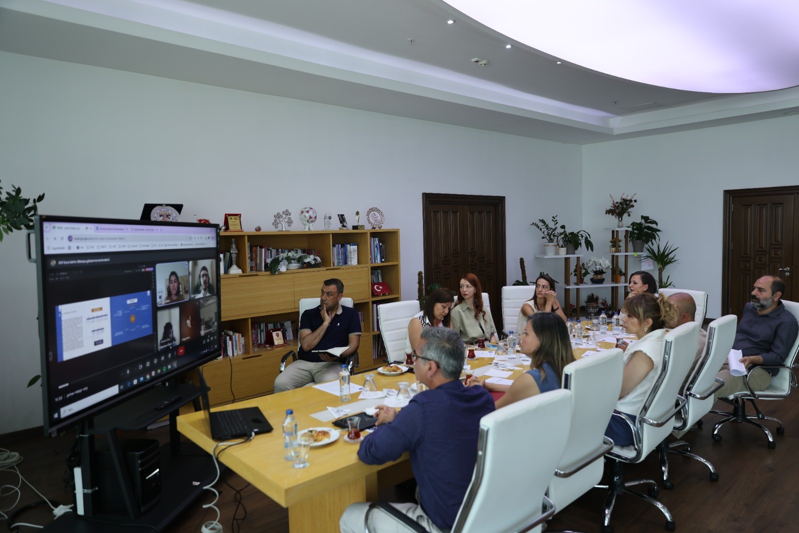 Karabağlar Belediyesi’nin Dönüşüm Projesi’ne İZKA’dan Destek