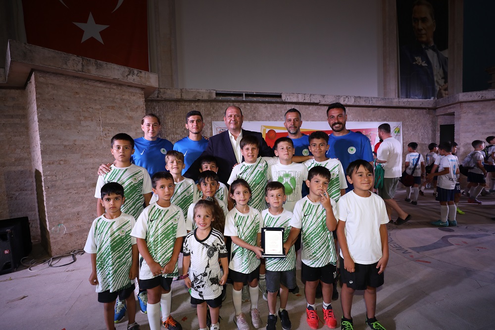 Menderes Belediyesi’nden Spora Destek
