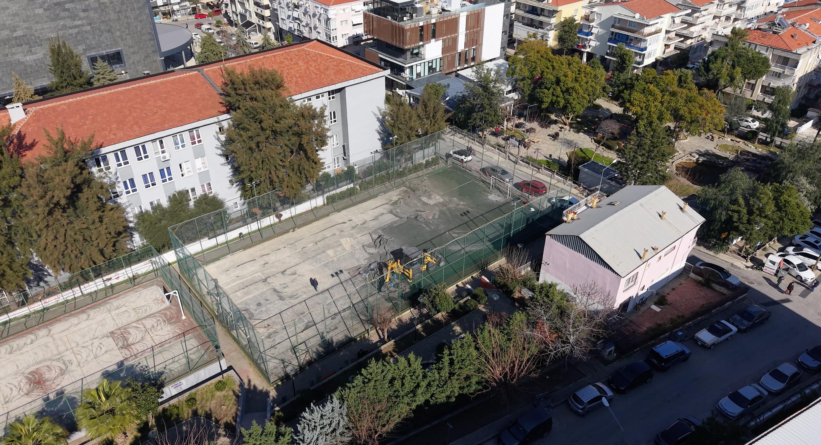 Balçova’nın spor tesisleri yenilendi...