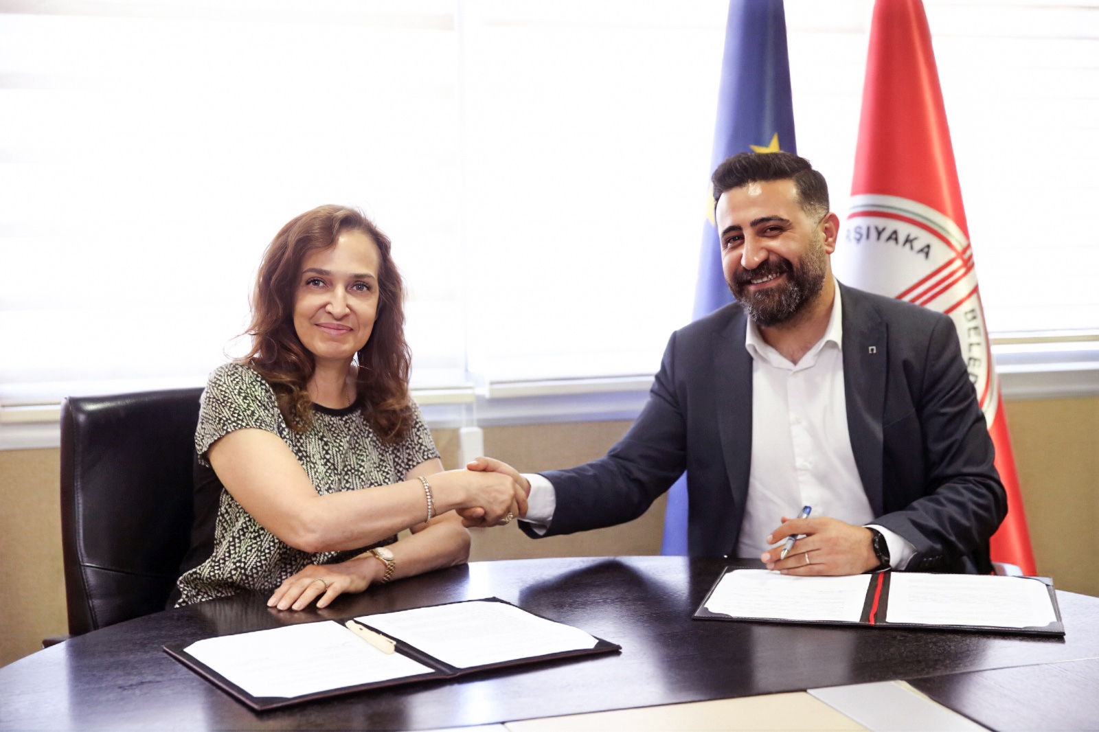 Karşıyaka’da ‘sağlıklı kentleşme’ için imzalar atıldı