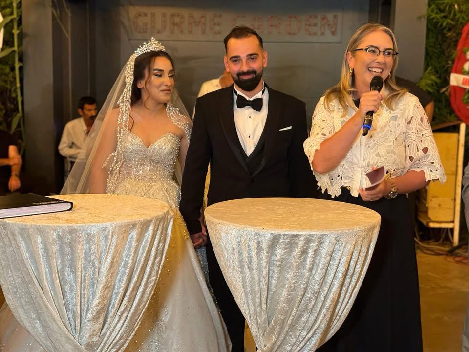 Alptekin ve Dündar Ailelerinin mutlu günü: Gülten ve Furkan Dünyaevine Girdi